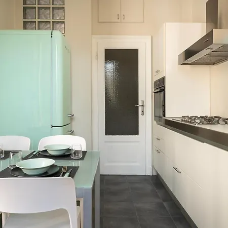 Appartement Santa Tecla Living Faravelli 4 *